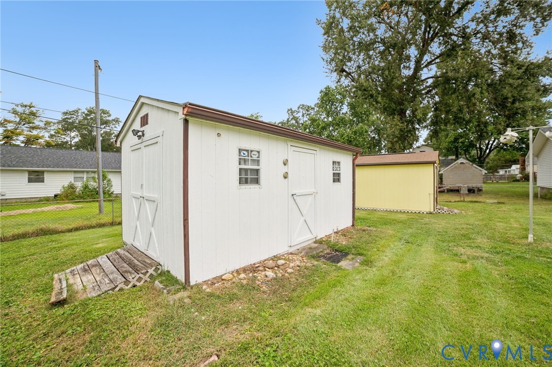 4813 Gilmour Road Sandston, VA 23150 - Photo 7 of 35 Gallery Image 7