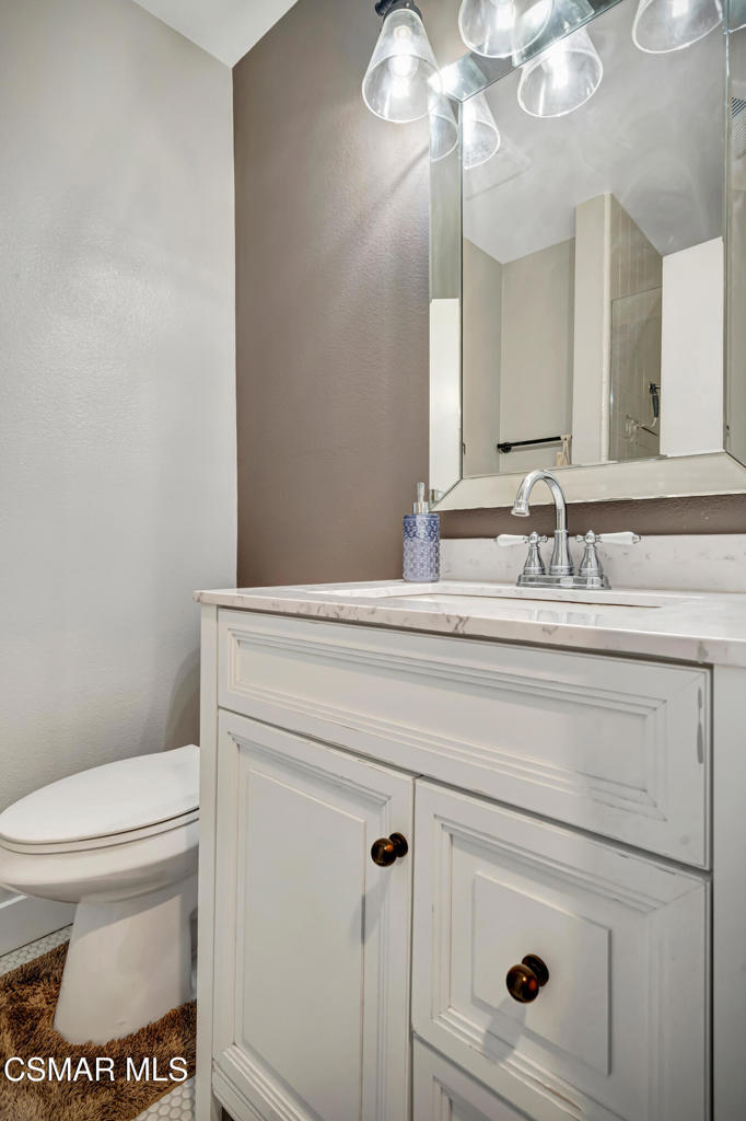 1379 Nonchalant Drive Simi Valley, CA 93065 - Photo 18 of 72