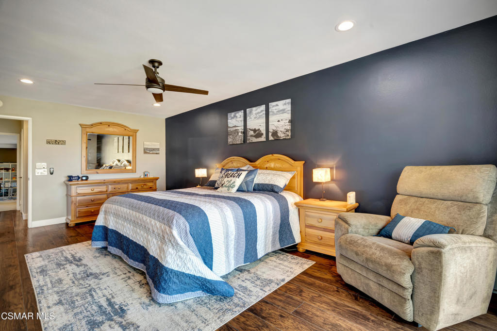 1379 Nonchalant Drive Simi Valley, CA 93065 - Photo 20 of 72