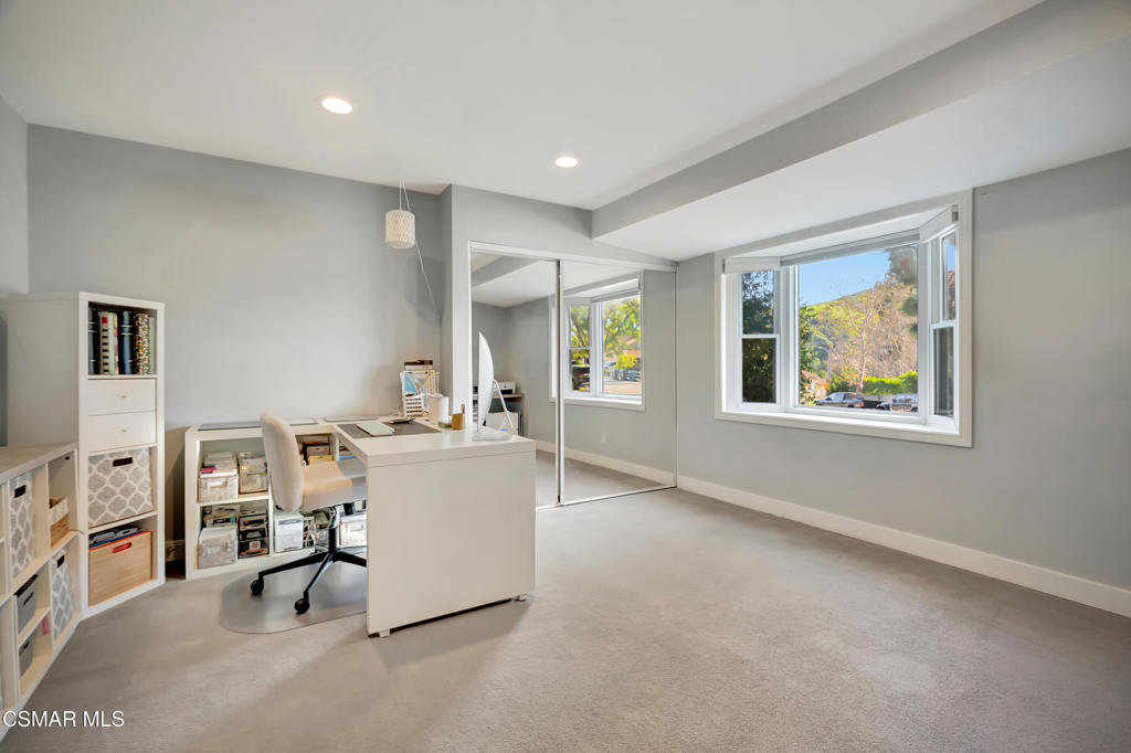 1379 Nonchalant Drive Simi Valley, CA 93065 - Photo 27 of 72