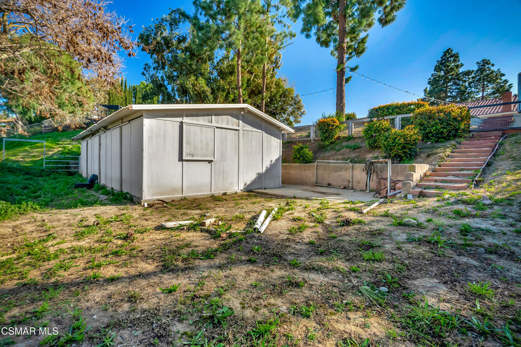 1379 Nonchalant Drive Simi Valley, CA 93065 - Photo 52 of 72