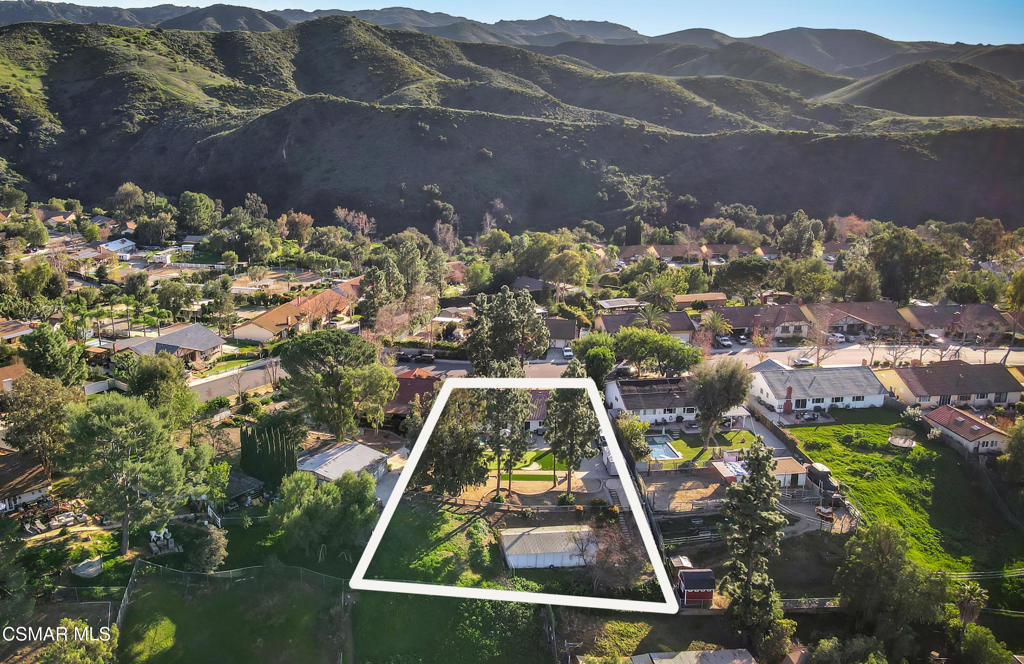 1379 Nonchalant Drive Simi Valley, CA 93065 - Photo 59 of 72