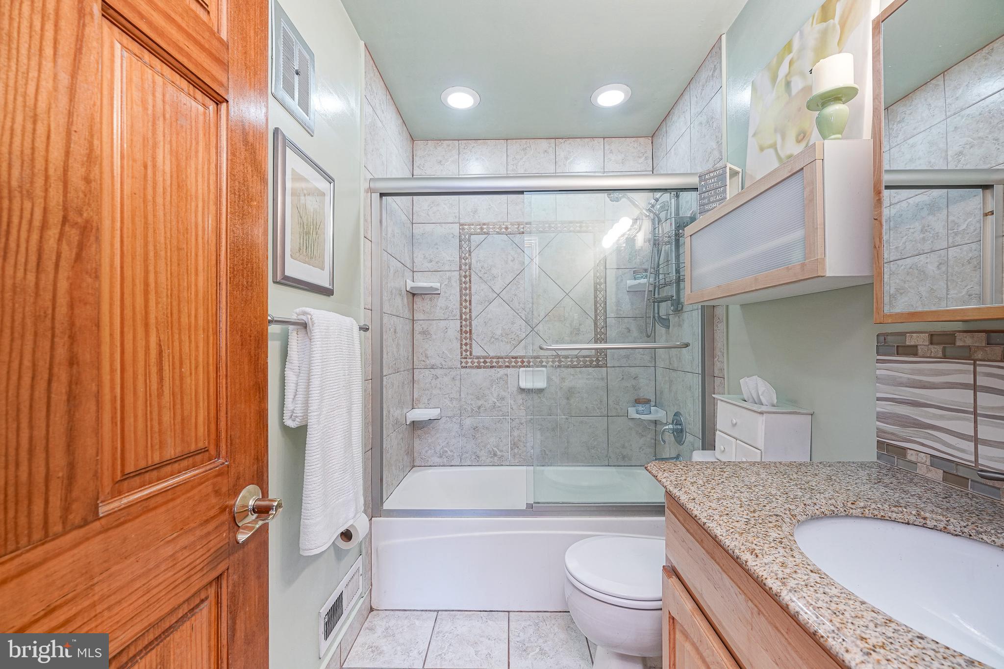 110 Glenbrook Boulevard Mount Laurel, NJ 08054 - Photo 12 of 31