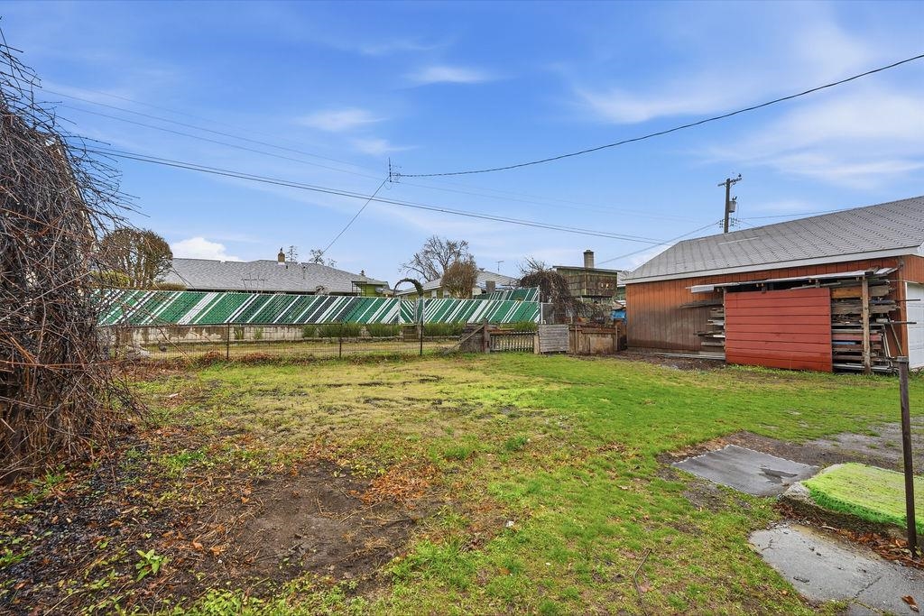 313 East Gordon Avenue Spokane, WA 99207 - Photo 33 of 38