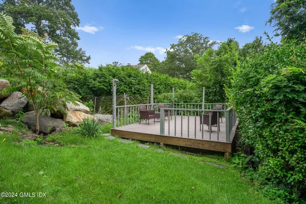 $3,000 | 299 Bruce Park Avenue, Unit 2, Greenwich, CT 06830