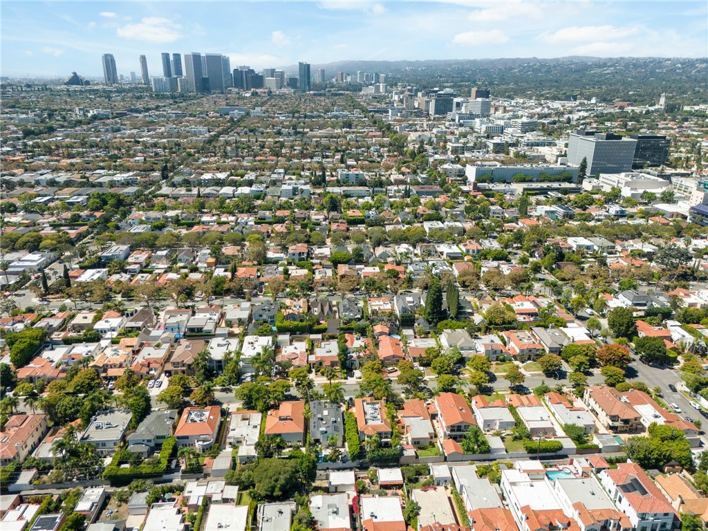 233 South Swall Drive Beverly Hills, CA 90211 - Photo 25 of 28 a view of a city