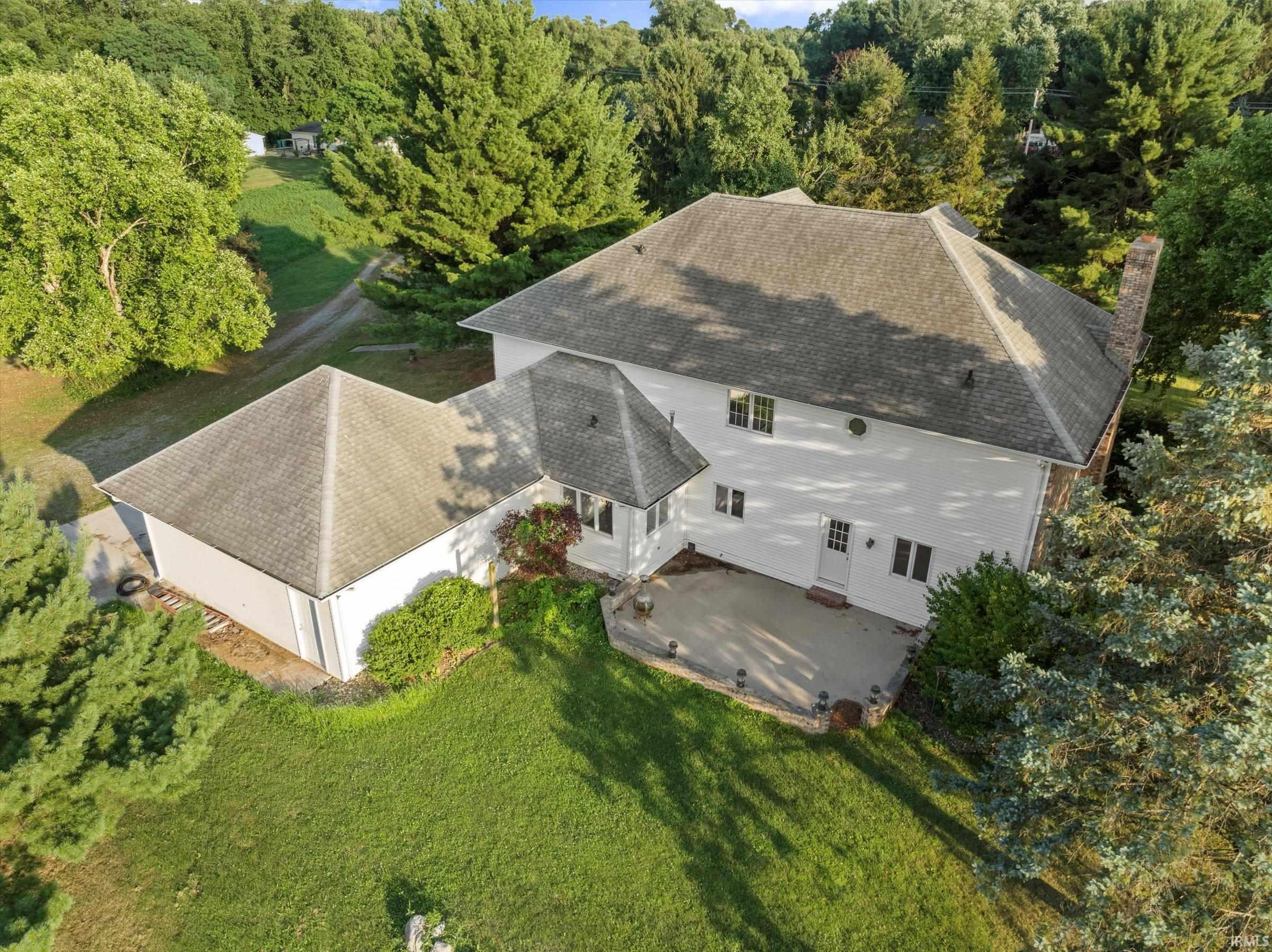 20929 Roosevelt Road South Bend, IN 46614 - Photo 26 of 36