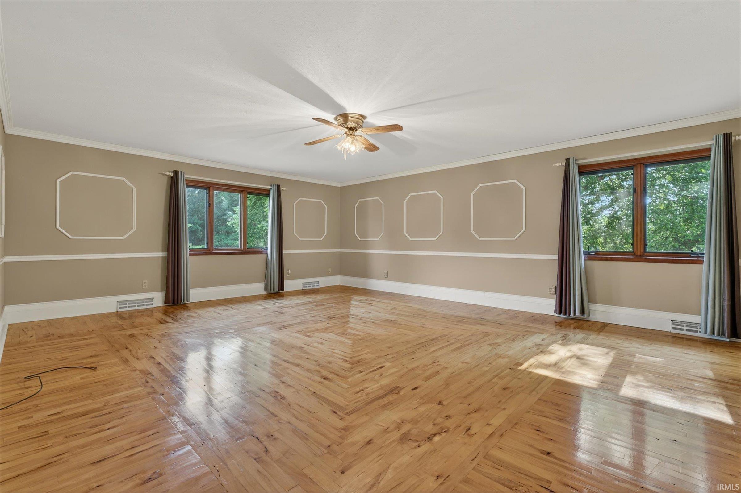 20929 Roosevelt Road South Bend, IN 46614 - Photo 6 of 36