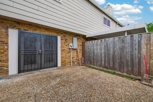 $1,500 | 6631 Wanda Lane, Houston, TX 77074