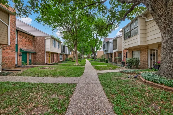 $1,500 | 6631 Wanda Lane, Houston, TX 77074