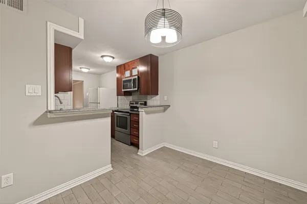 $1,500 | 6631 Wanda Lane, Houston, TX 77074