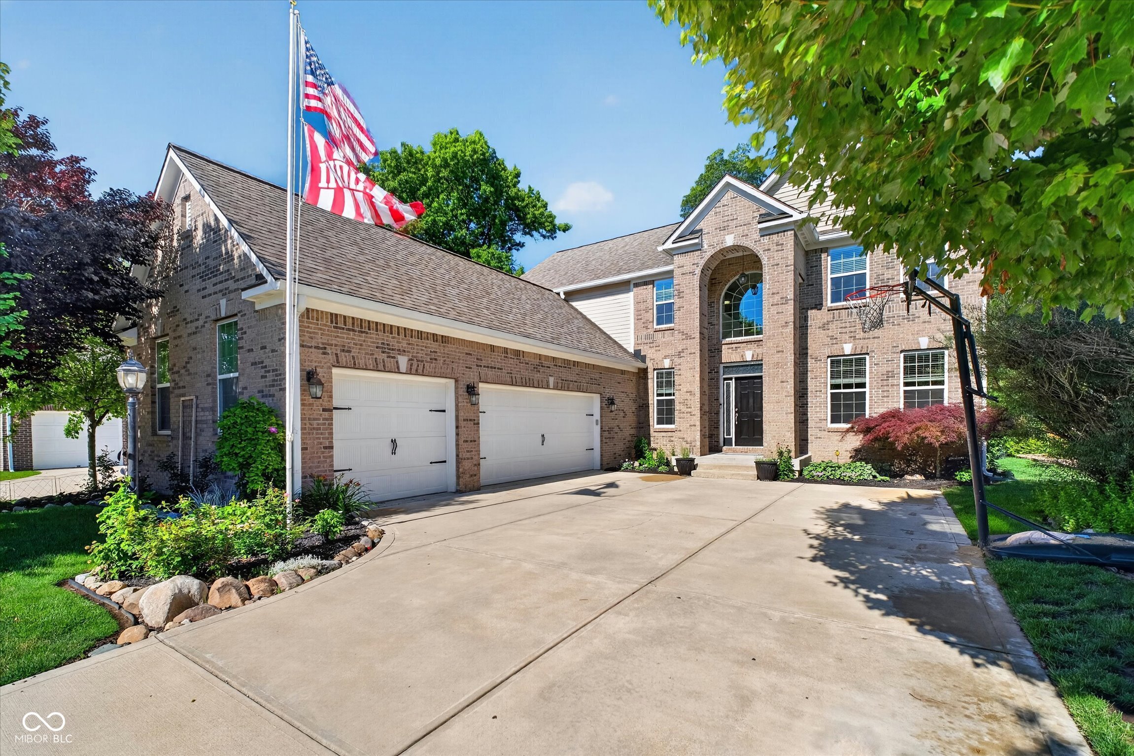 12160 Wolverton Way Fishers, IN 46037 - Photo 2 of 47