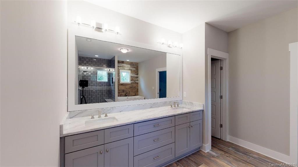5237 Valley Stream Road Charlotte, NC 28209 - Photo 14 of 20 Gallery Image 14