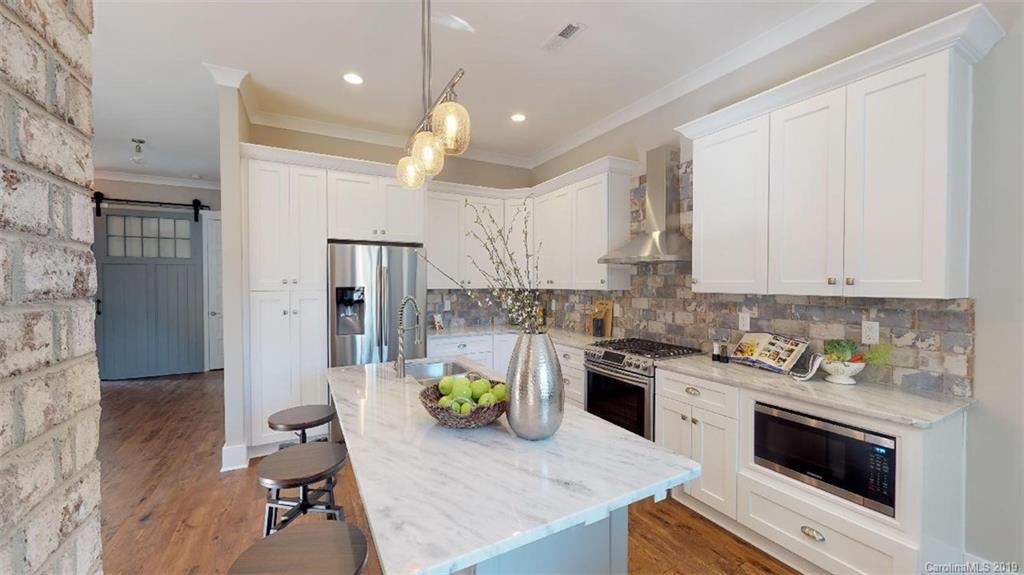 5237 Valley Stream Road Charlotte, NC 28209 - Photo 6 of 20 Gallery Image 6
