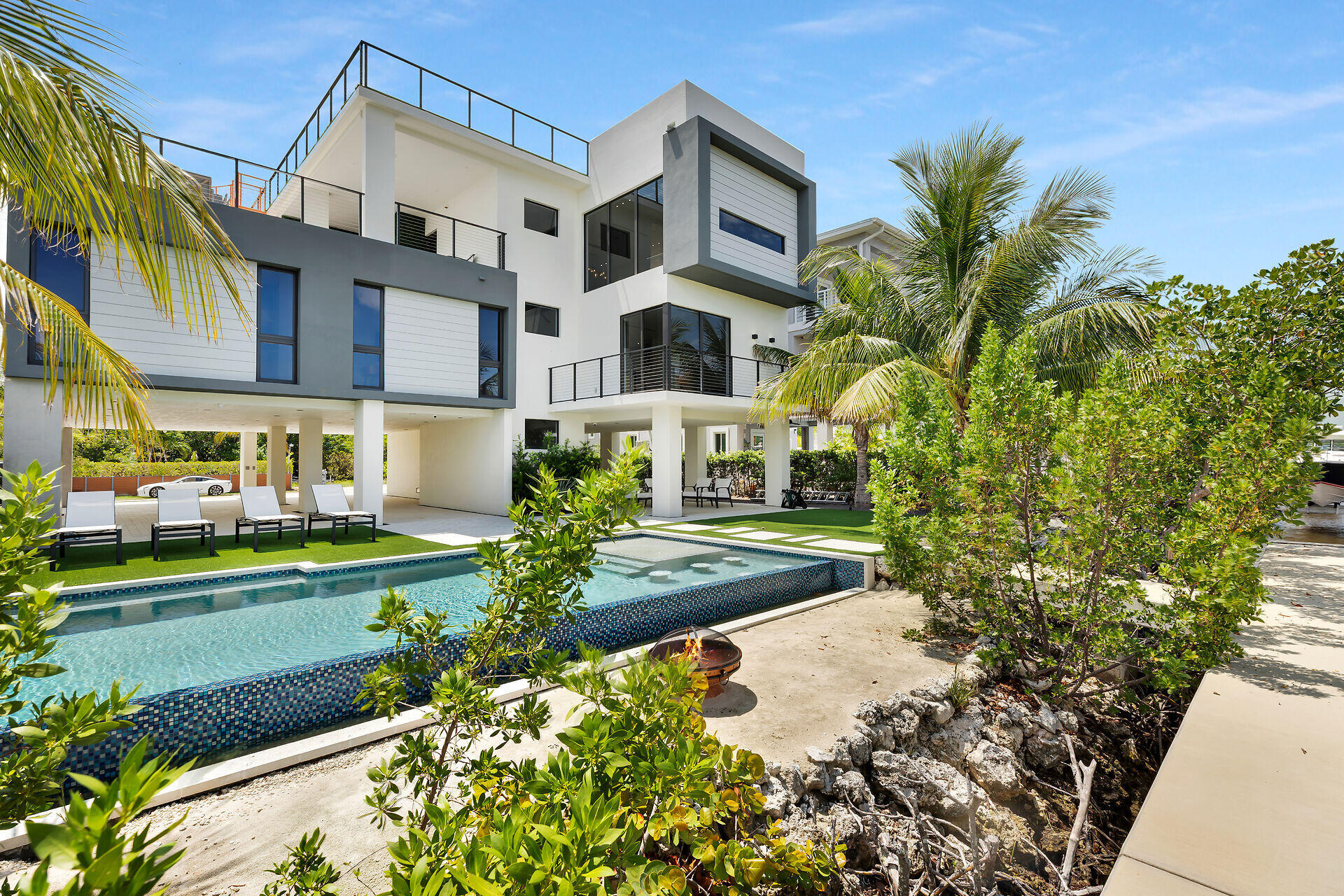 64 Andros Road Key Largo, FL 33037 - Photo 53 of 75 virtual-tour-365799-mls-high-res-image-9