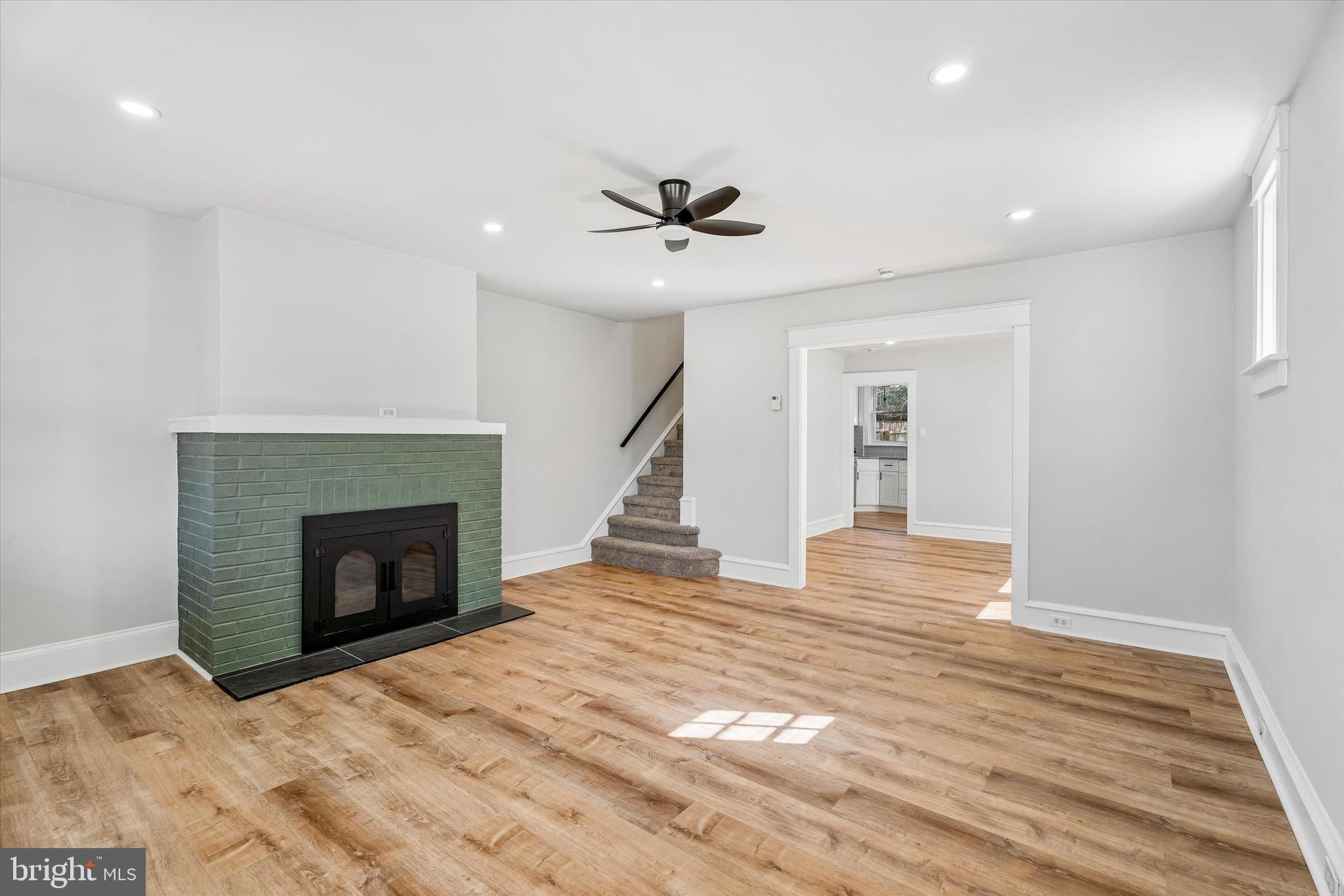 339 Blanchard Road Drexel Hill, PA 19026 - Photo 3 of 17 living room