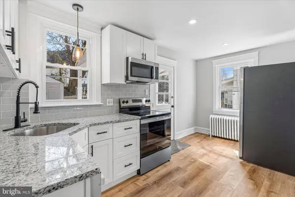 $275,900 | 339 Blanchard Road, Drexel Hill, PA 19026