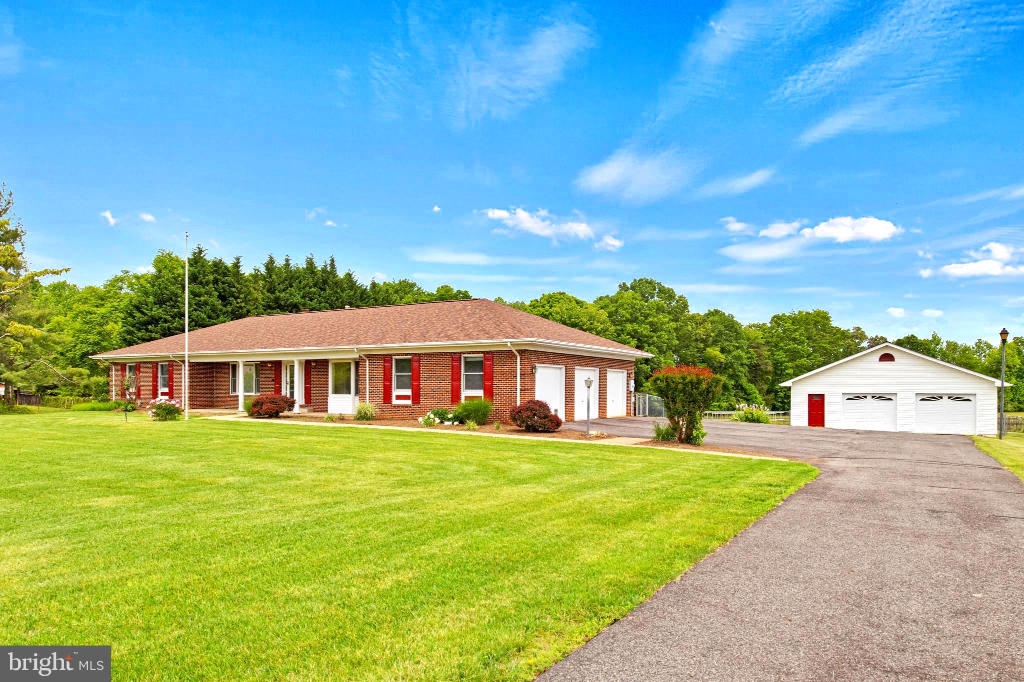 34341 Parker Road Locust Grove, VA 22508 - Photo 3 of 42 Gallery Image 3