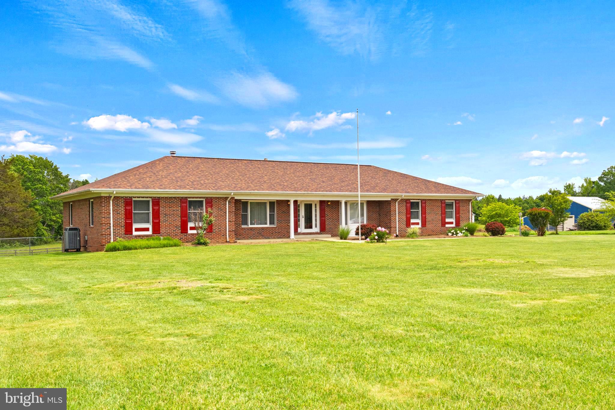 34341 Parker Road Locust Grove, VA 22508 - Photo 4 of 42 Gallery Image 4