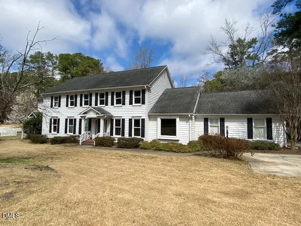 $749,900 | 180 Ellerslie Drive, Fayetteville, NC 28303