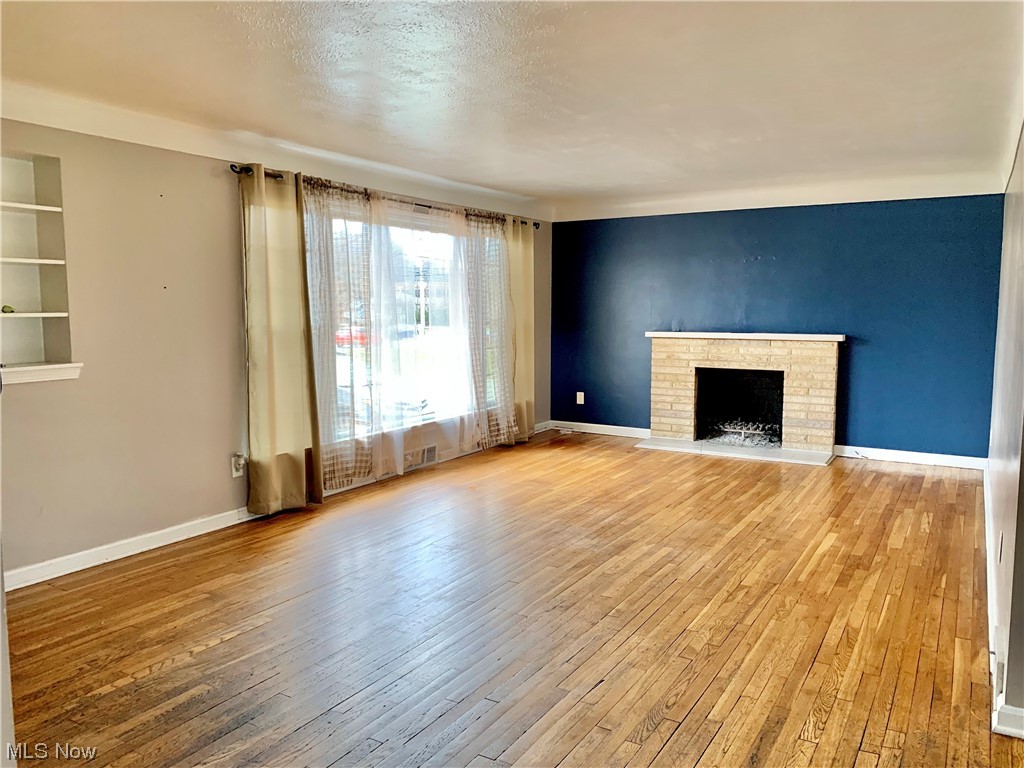 6988 Pearl Road Cleveland, OH 44130 - Photo 6 of 28 Gallery Image 6