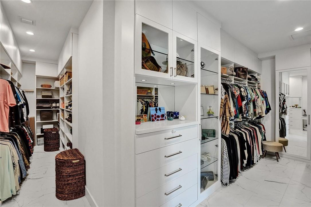 51 Cayuga Road Sea Ranch Lakes, FL 33308 - Photo 32 of 57 Photo 32