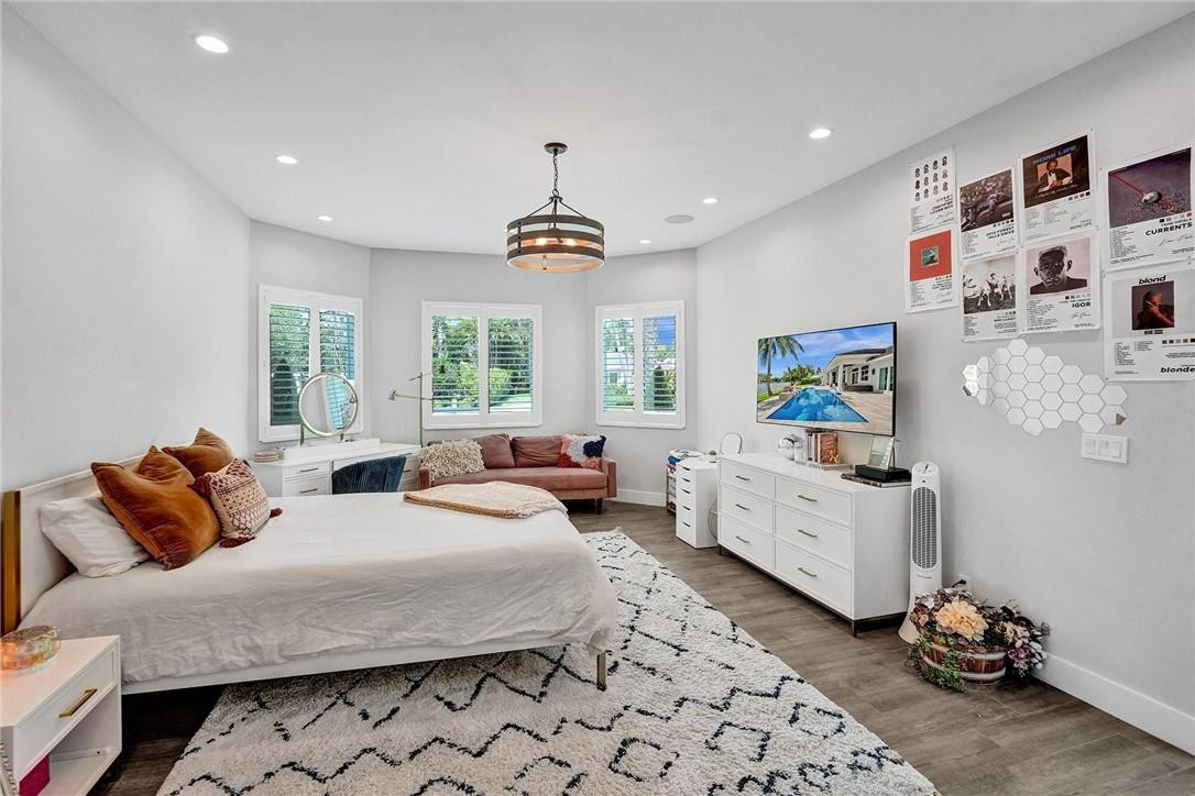 51 Cayuga Road Sea Ranch Lakes, FL 33308 - Photo 38 of 57 Photo 38