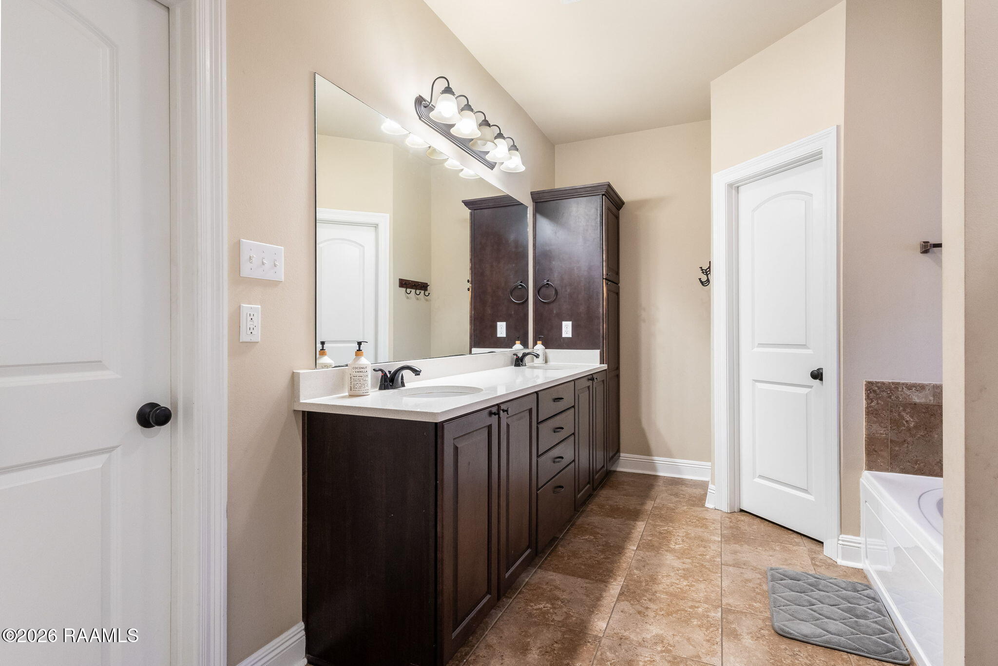 127 Terrace Oak Lane Broussard, LA 70518 - Photo 13 of 30 16-web-or-mls-127 Terrace Oak Ln-15