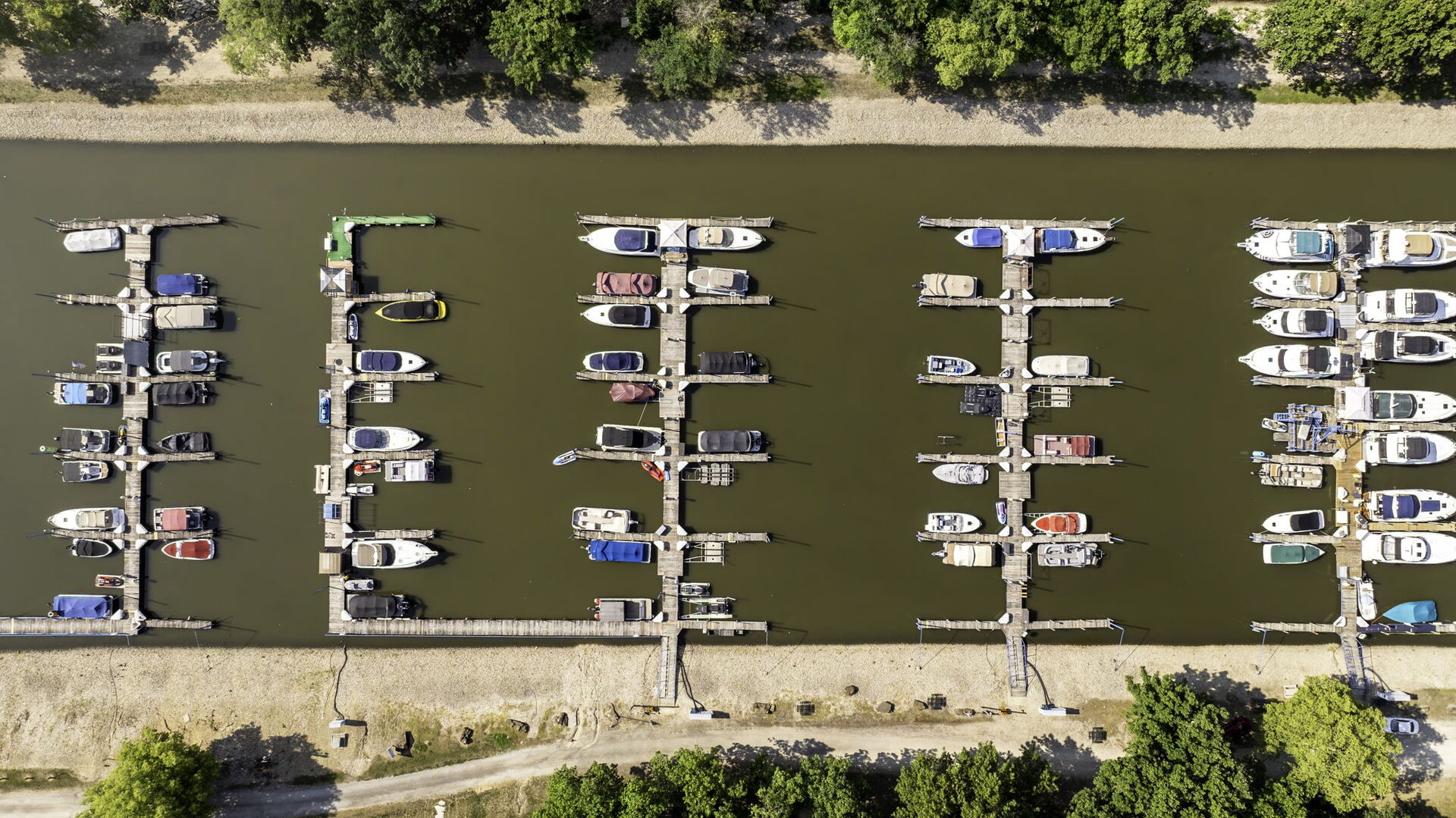 300 Village Lane Seneca, IL 61360 - Photo 42 of 42 front view of a house with a yard