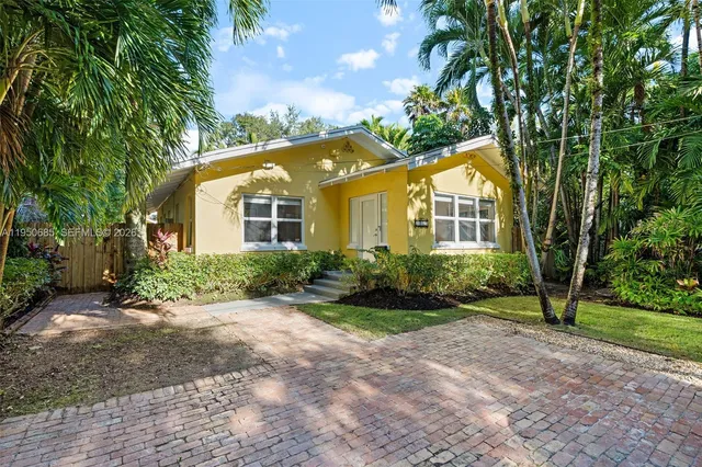 $6,500 | Northeast Coconut Grove, Miami, FL 33133