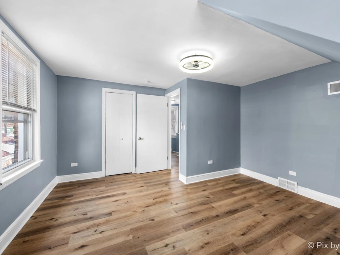 12249 South Perry Avenue Chicago, IL 60628 - Photo 16 of 48