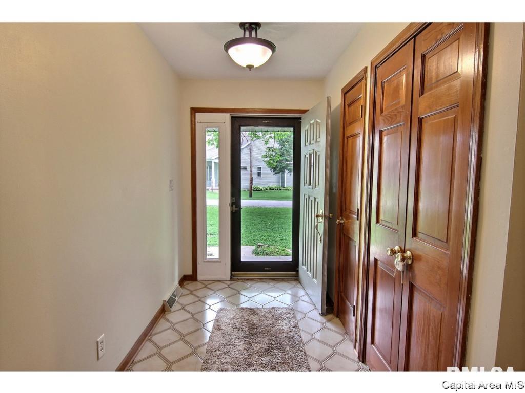 15645 North Lake Road Girard, IL 62640 - Photo 25 of 25 Gallery Image 25