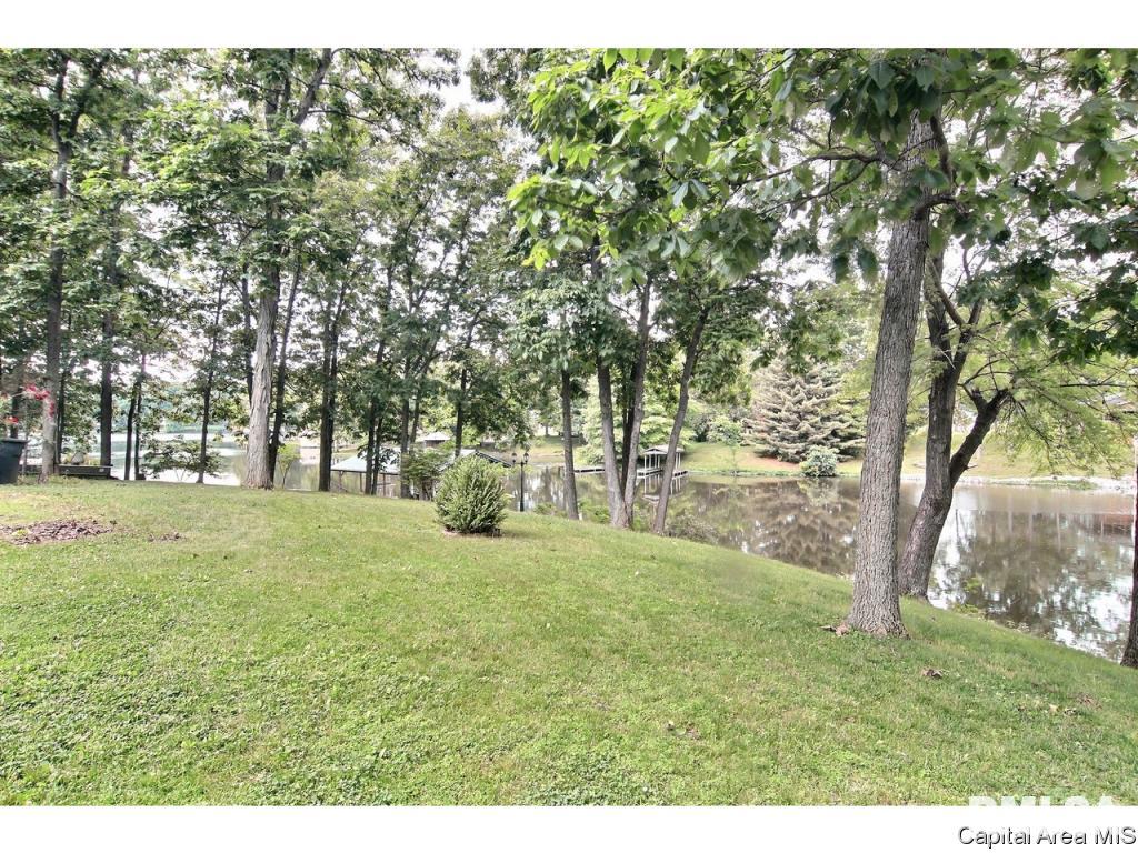 15645 North Lake Road Girard, IL 62640 - Photo 4 of 25 Gallery Image 4