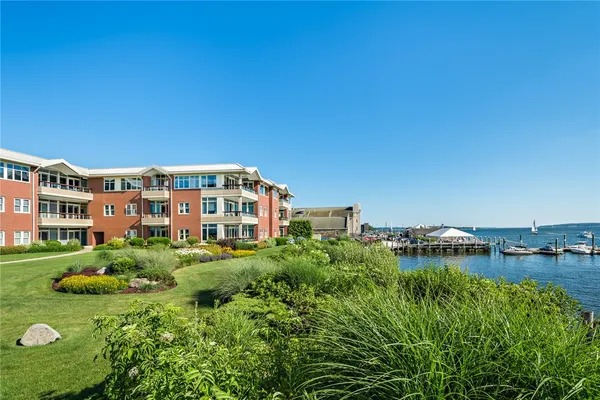 $1,689,000 | 341 Thames Street, Unit 302S, Bristol, RI 02809