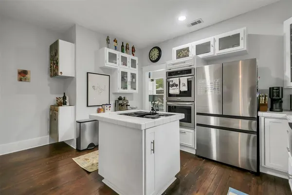 $569,000 | 307 North Edgefield Avenue, Dallas, TX 75208