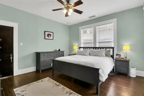 $569,000 | 307 North Edgefield Avenue, Dallas, TX 75208