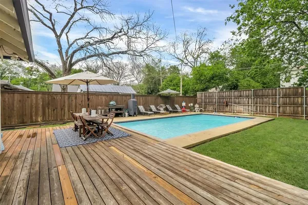 $569,000 | 307 North Edgefield Avenue, Dallas, TX 75208