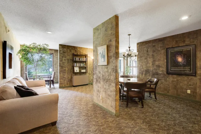 $168,000 | 2485 Canabury Drive, Unit 212, Little Canada, MN 55117