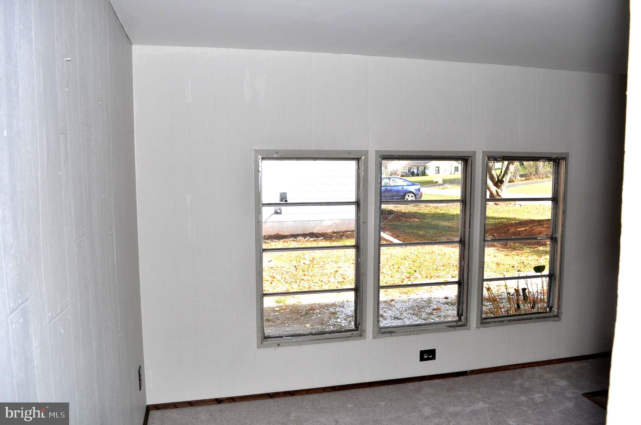 6110 Pine Road Thomasville, PA 17364 - Photo 11 of 21 Windows in Den