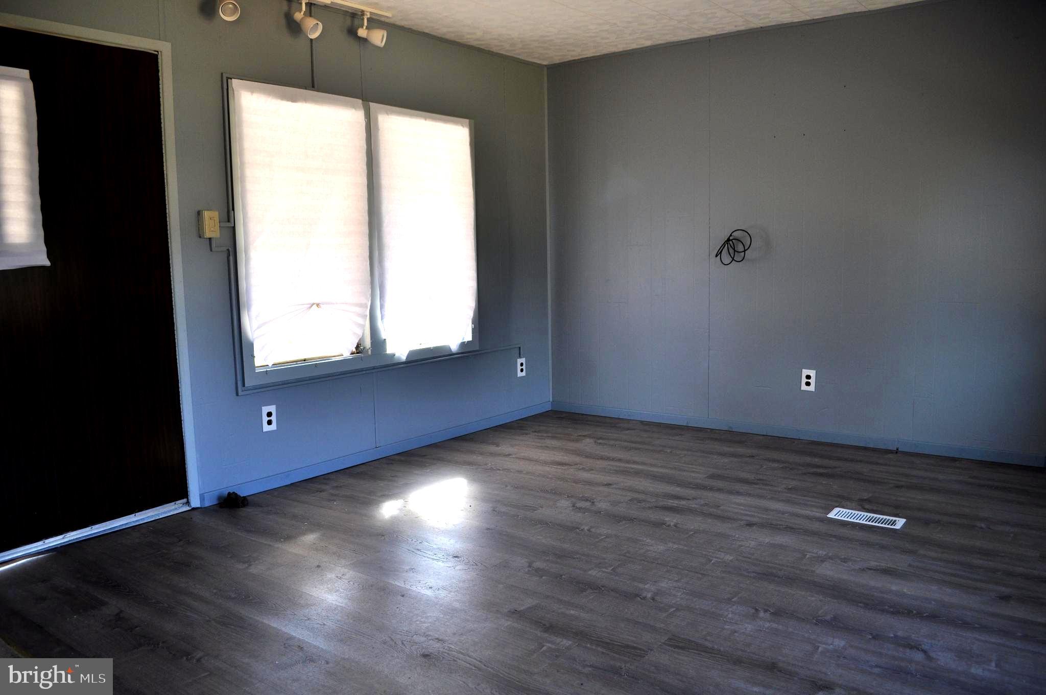 6110 Pine Road Thomasville, PA 17364 - Photo 6 of 21 Living Room