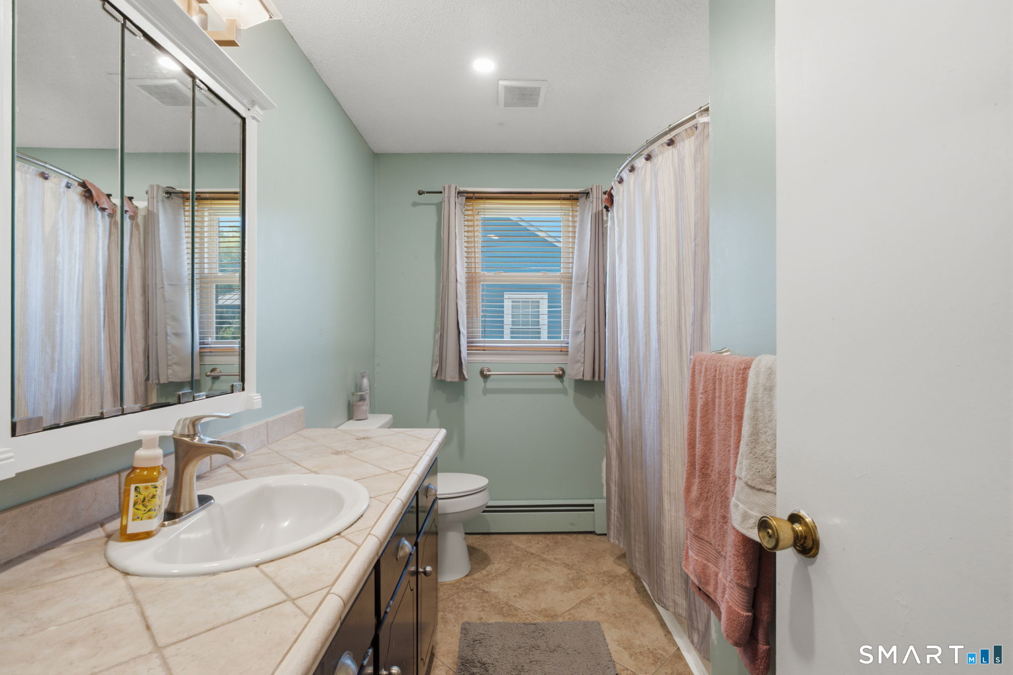 17 Rutherford Street New Britain, CT 06051 - Photo 19 of 31