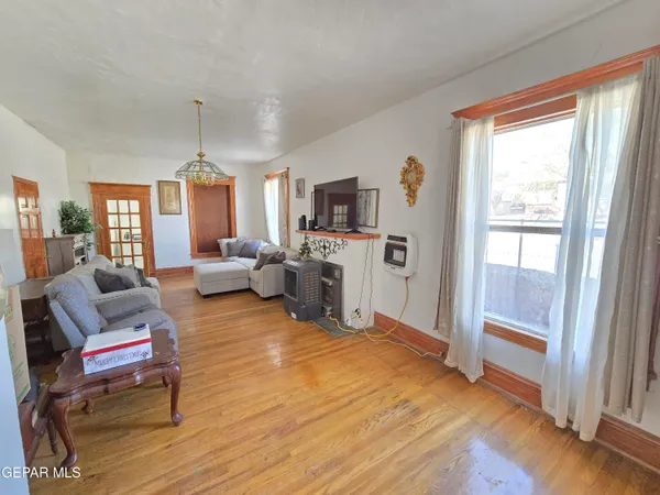 $320,000 | 1219 North Florence Street, El Paso, TX 79902