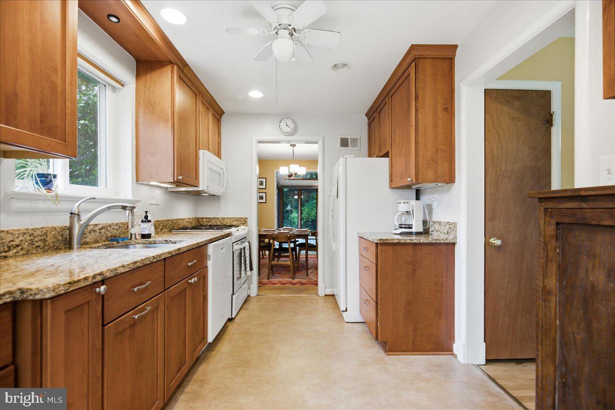 10802 Lockridge Drive Silver Spring, MD 20901 - Photo 28 of 45