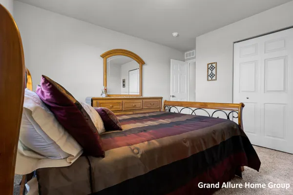 $410,000 | 135 Brynwood Avenue, Holland, MI 49423