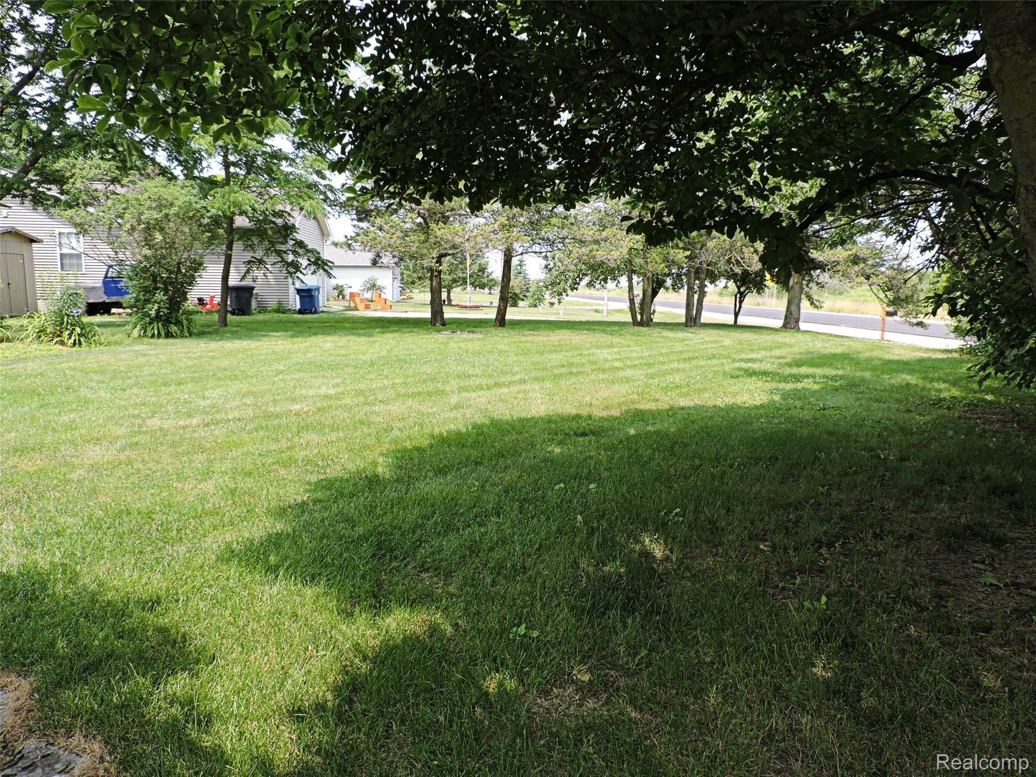 11300 Main Road Fenton, MI 48430 - Photo 49 of 57 49.JPG