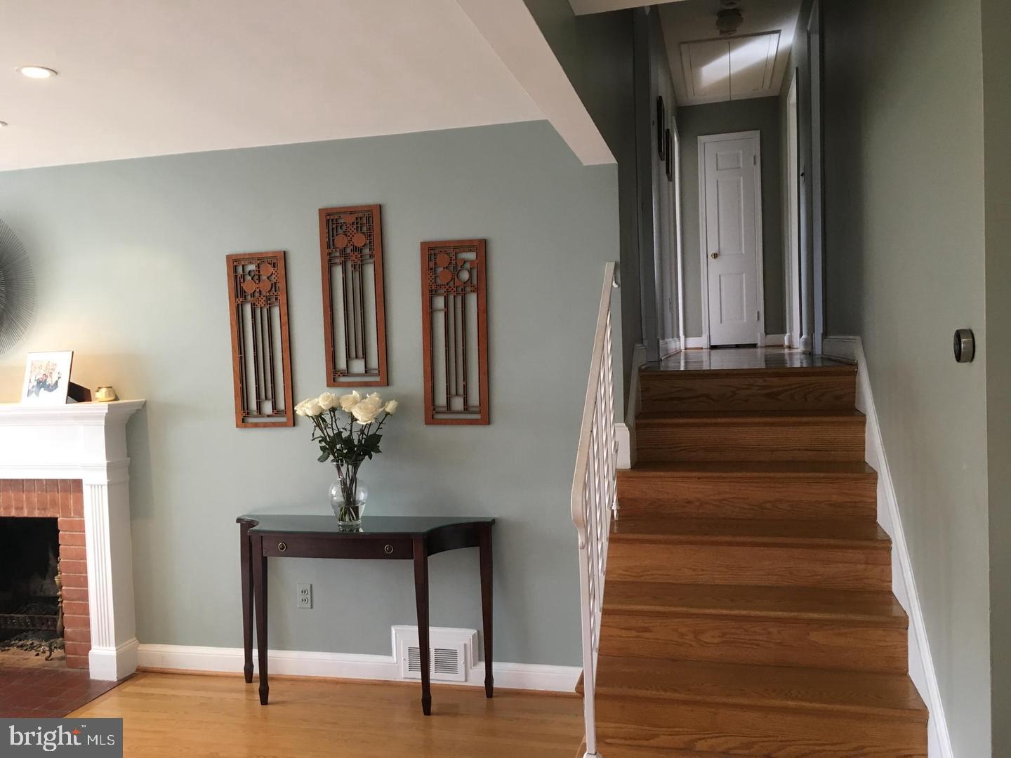 5628 Lamar Road Bethesda, MD 20816 - Photo 3 of 24 Stairs to upper floor 4 bedrooms