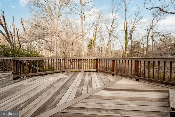 $1,485,000 | 8815 Surrey Court, Alexandria, VA 22309