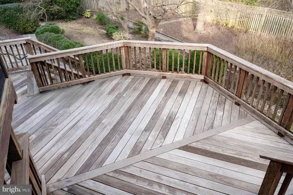 $1,485,000 | 8815 Surrey Court, Alexandria, VA 22309