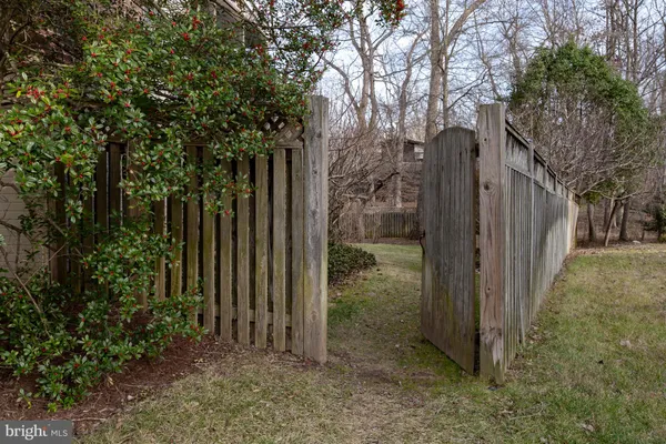 $1,485,000 | 8815 Surrey Court, Alexandria, VA 22309