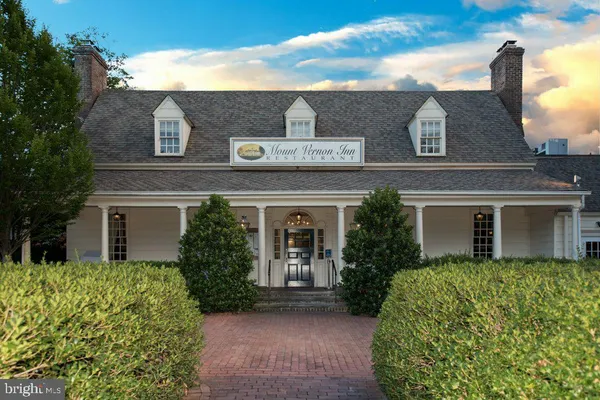 $1,485,000 | 8815 Surrey Court, Alexandria, VA 22309